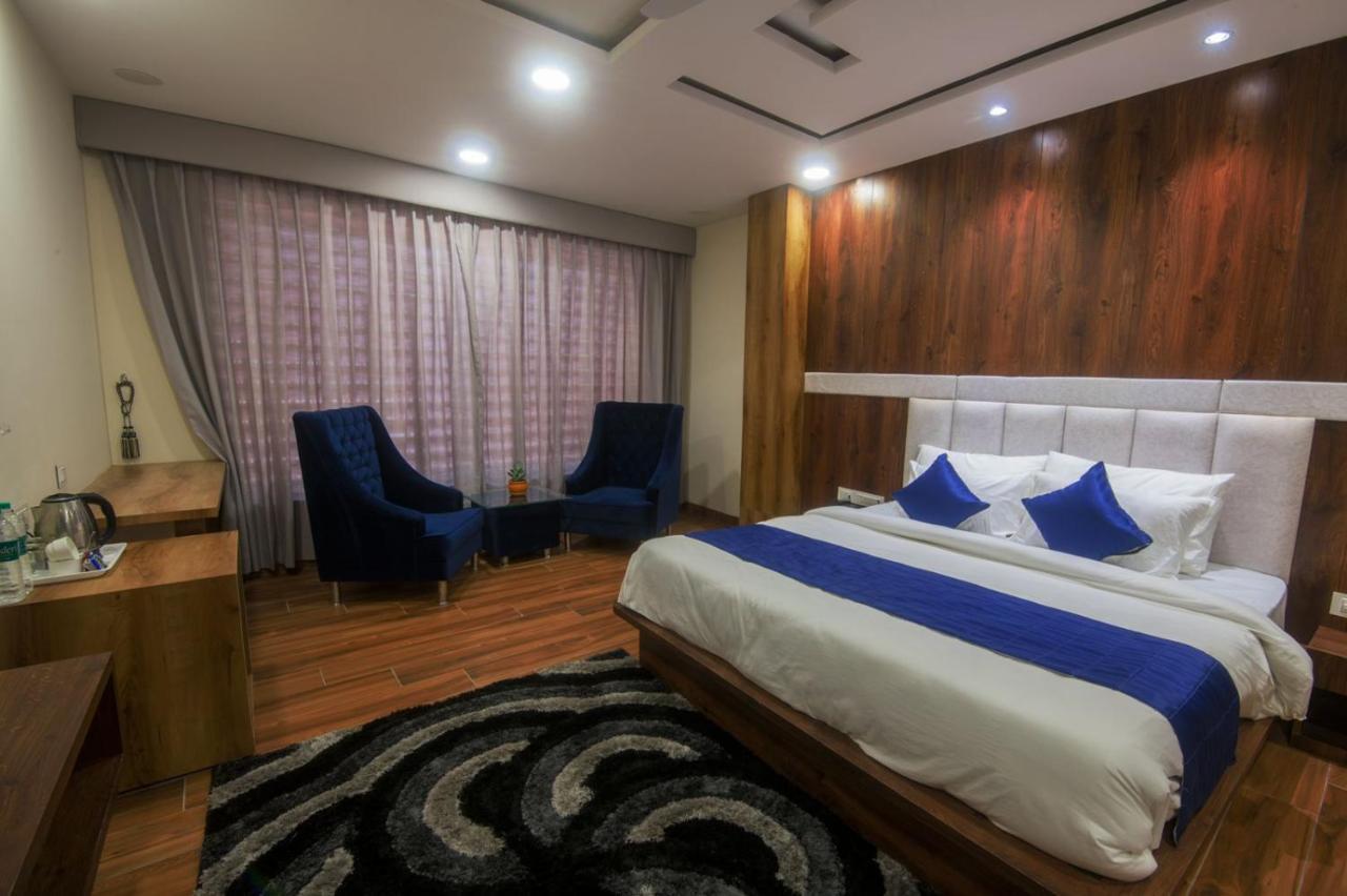 Shivaay Morex- A Vegetarian Hotel Dharamshala Dış mekan fotoğraf