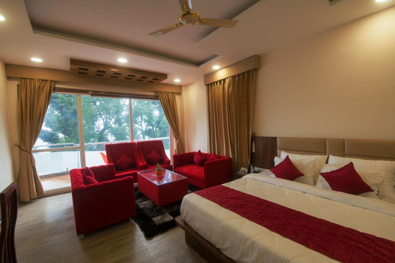 Shivaay Morex- A Vegetarian Hotel Dharamshala Dış mekan fotoğraf