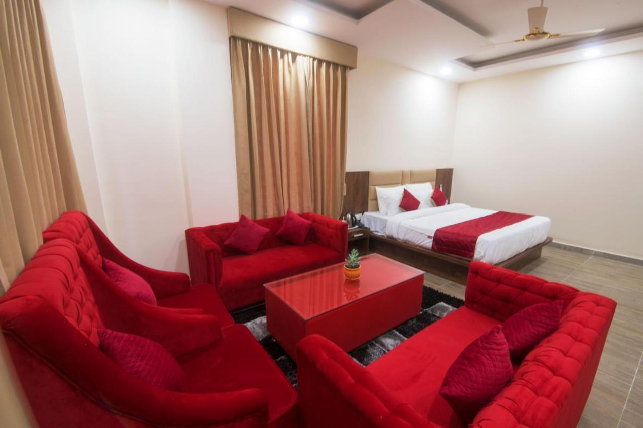 Shivaay Morex- A Vegetarian Hotel Dharamshala Dış mekan fotoğraf