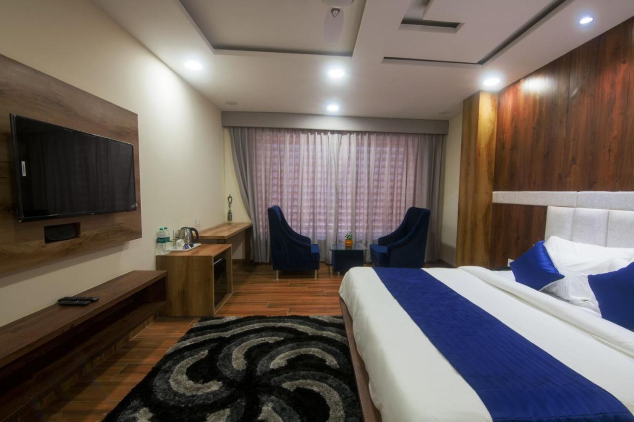 Shivaay Morex- A Vegetarian Hotel Dharamshala Dış mekan fotoğraf