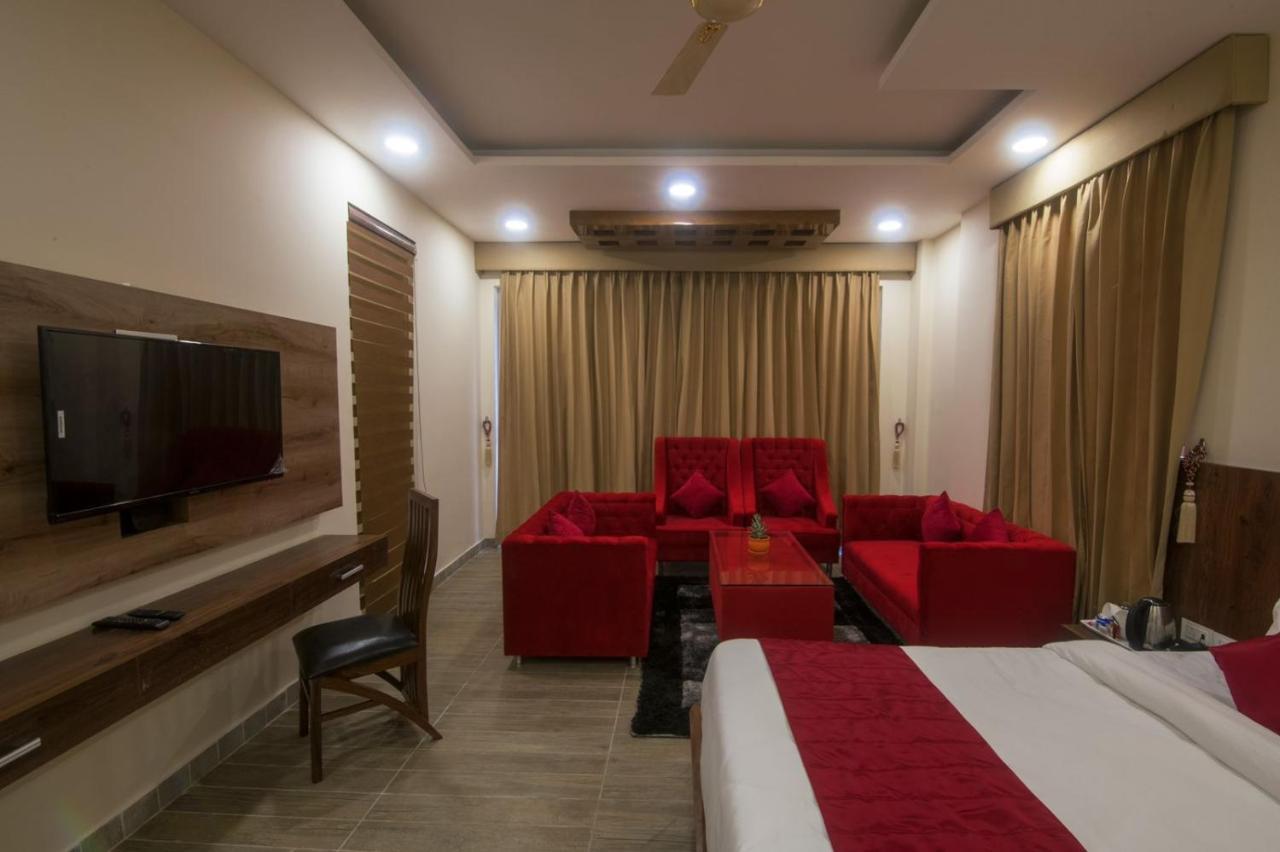 Shivaay Morex- A Vegetarian Hotel Dharamshala Dış mekan fotoğraf
